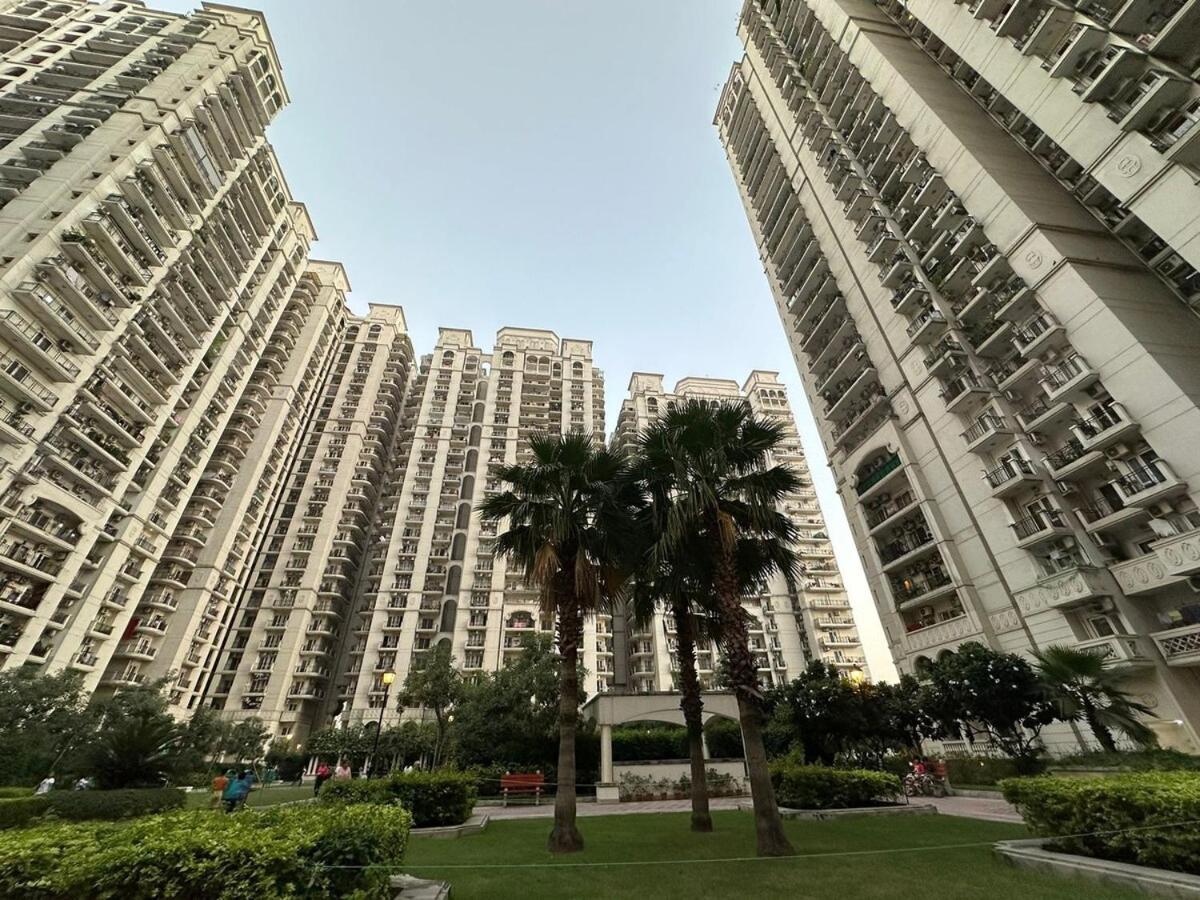 Executive In Dlf Midtown West Delhi Apartment New Delhi